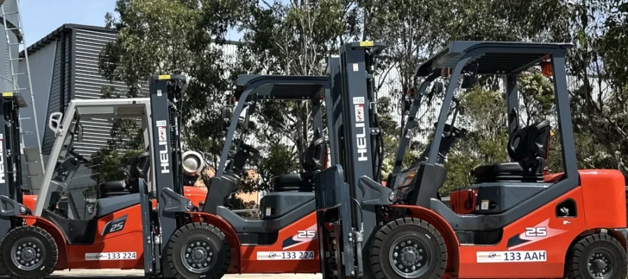 Reliable Heli forklifts for hire from AAH