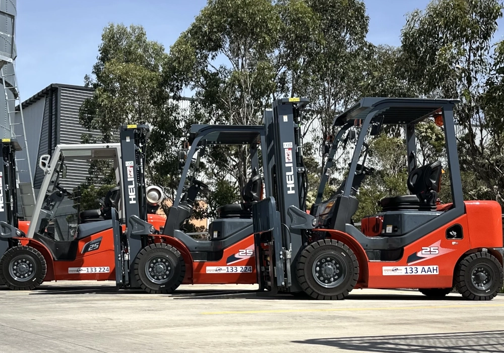 The Benefits of Hiring Reliable HELI Forklifts for Your Next Project
